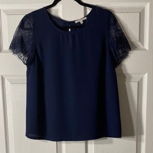 41 Hawthorn McQue Navy Lace Blouse Size Medium